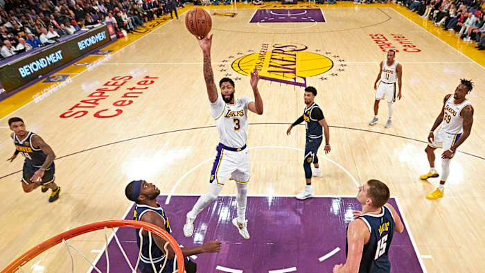 anthony-davis-lakers-nuggets-shot